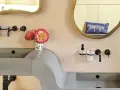 Rubinetteria bagno nera: un tocco di stile moderno. Pro: eleganza, design minimal. Contro: visibilità di calcare e impronte.