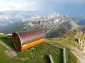 Sauna a botte in montagna, con vista sulle vette. Ideale per un momento di relax, anche in gravidanza.