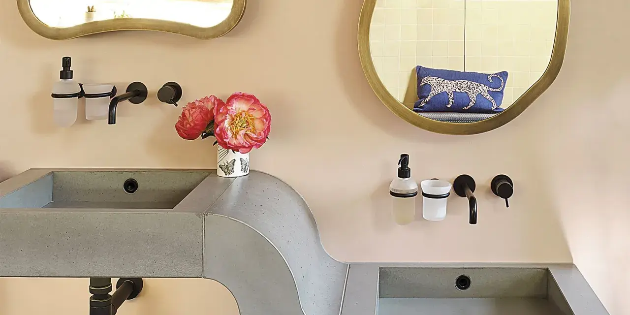Rubinetteria bagno nera: un tocco di stile moderno. Pro: eleganza, design minimal. Contro: visibilità di calcare e impronte.
