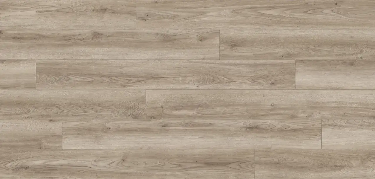 Pavimento in laminato effetto legno chiaro, ideale per chi cerca un buon rapporto qualit&agrave;-prezzo. Scopri i laminato skema prezzi.